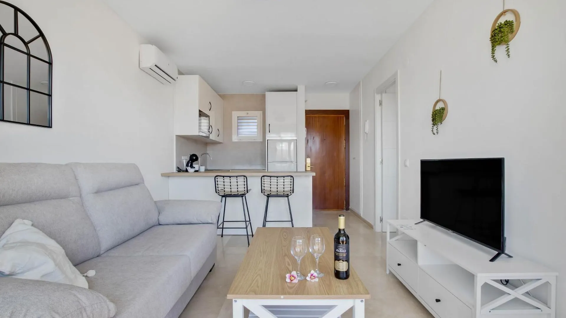 토레몰리노스 Vistamarina 408B By Ivi Real Estate 아파트 0*,